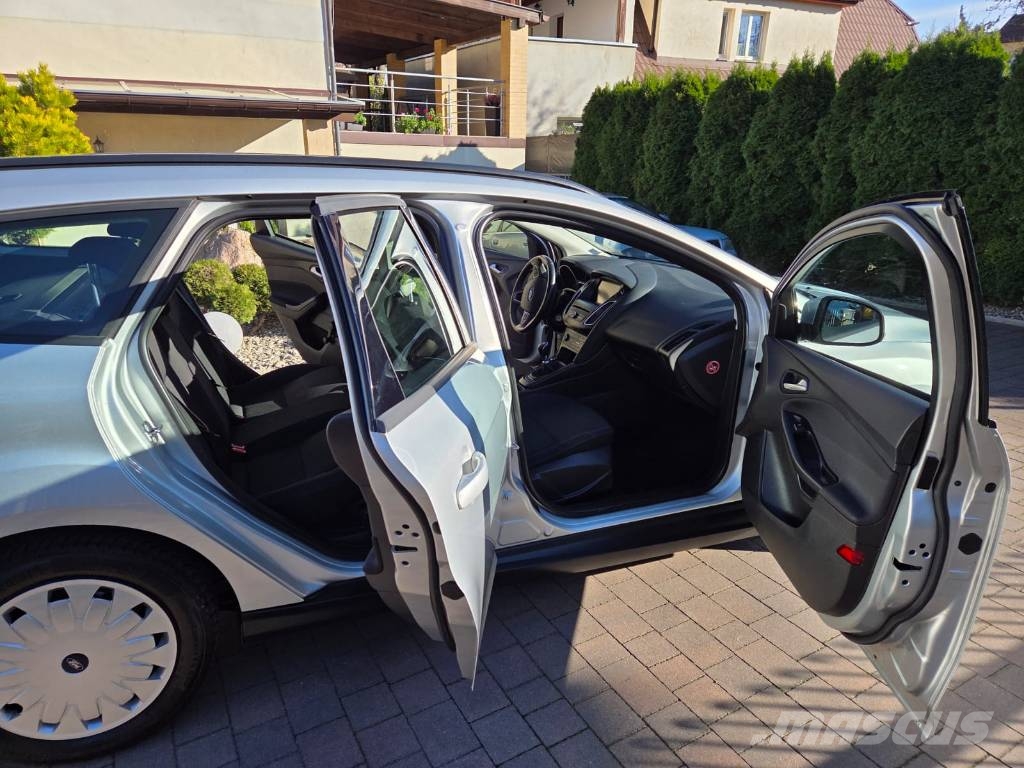 Ford Focus Henkilöautot