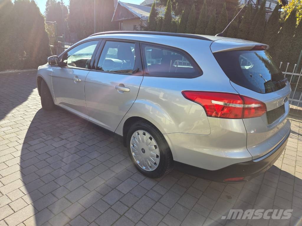 Ford Focus Henkilöautot
