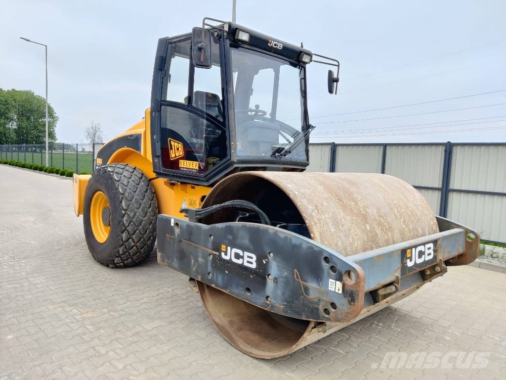 JCB Vibromax VM 132 roller Single drum rollers