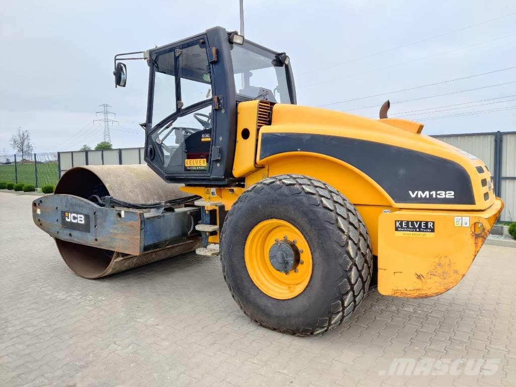 JCB Vibromax VM 132 roller Single drum rollers