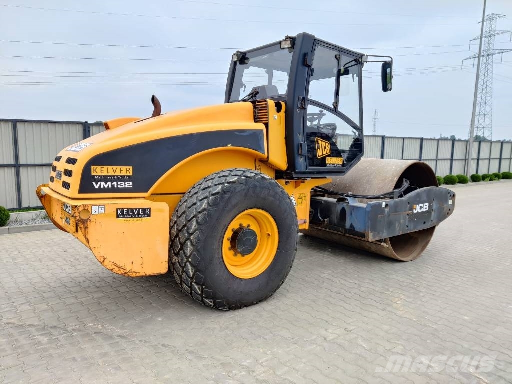 JCB Vibromax VM 132 roller Single drum rollers