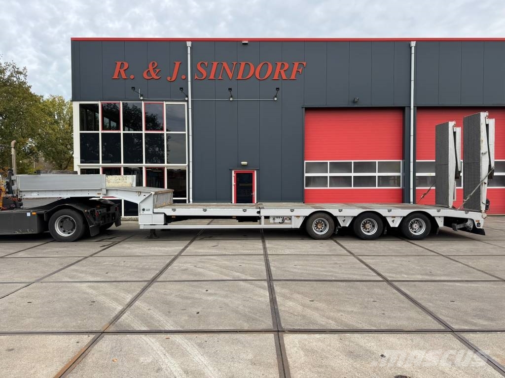 Faymonville Multimax F-S43-1AAF Low loader-semi-trailers