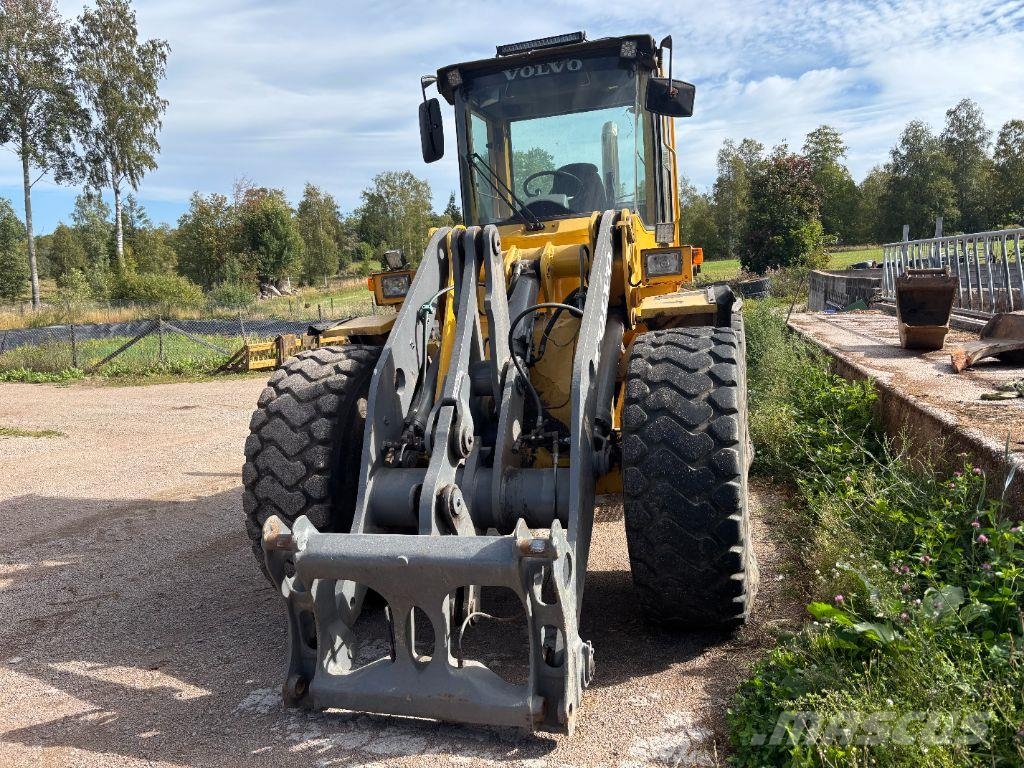 Volvo L 70 C Iekrāvēji uz riteņiem