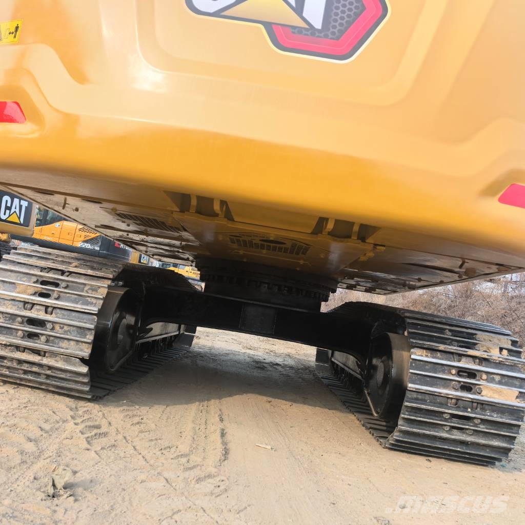 CAT 320 GC 中型挖掘机