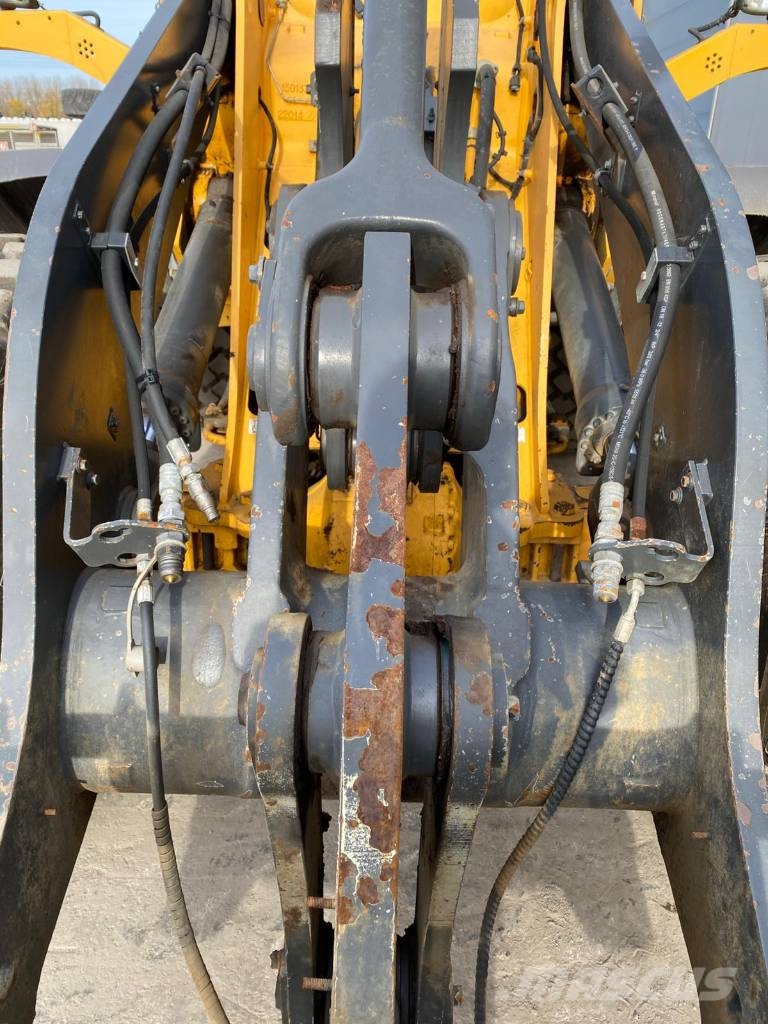 Volvo L 90 G (High tip bucket) 轮式装载机
