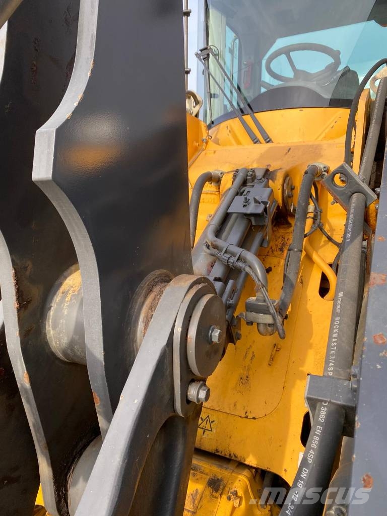 Volvo L 90 G (High tip bucket) 轮式装载机