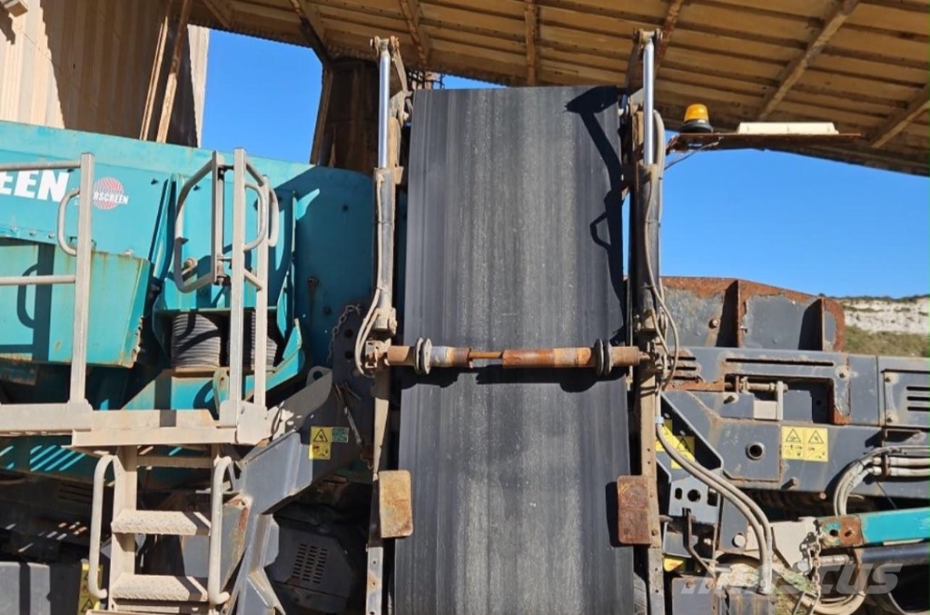PowerScreen Warrior 2100 移動式篩選機