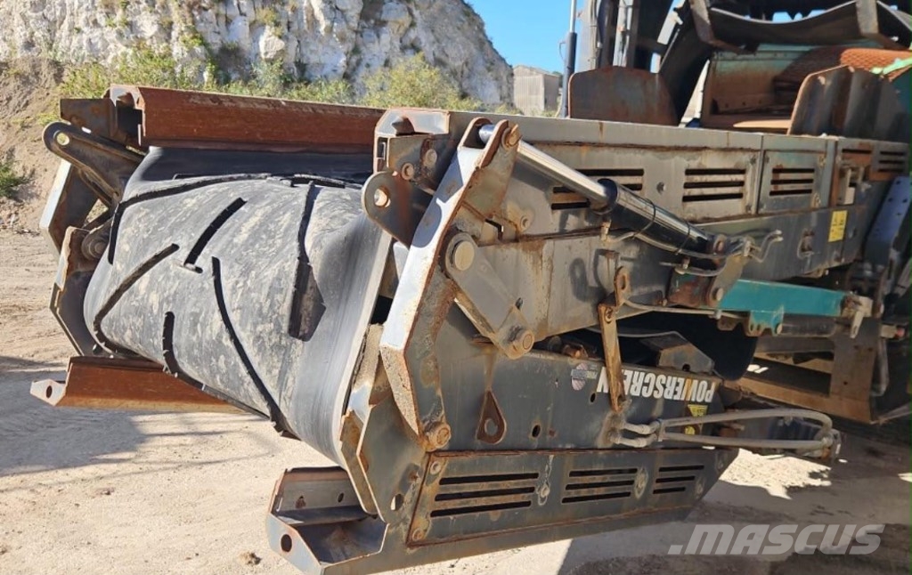 PowerScreen Warrior 2100 移動式篩選機