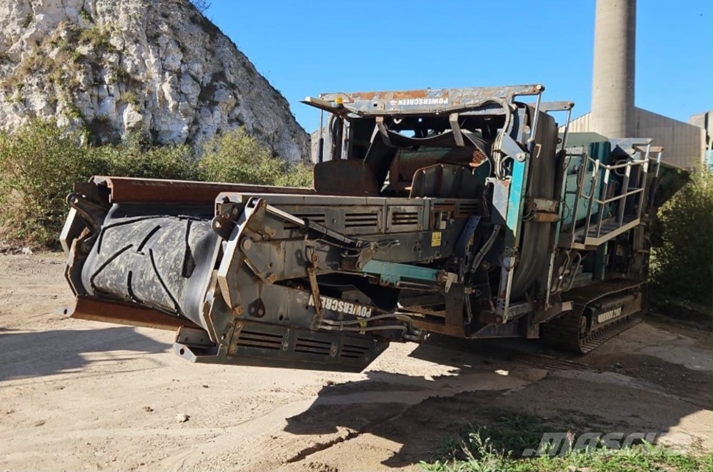 PowerScreen Warrior 2100 移動式篩選機