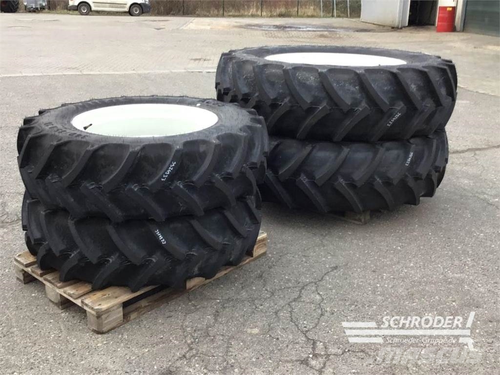 Mitas 2X 340/85 R28 / 2X 420/85 R38 Dubbele wielen