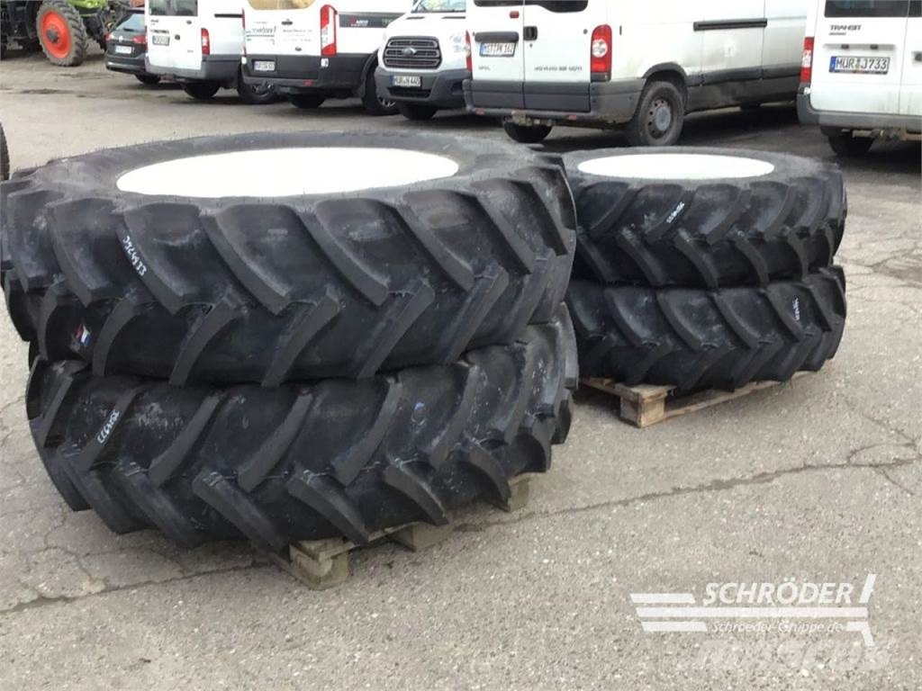 Mitas 2X 340/85 R28 / 2X 420/85 R38 Dubbele wielen