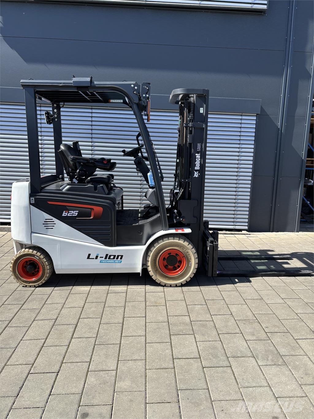 Bobcat B25NS Lithium Neugerät!! 电动叉车