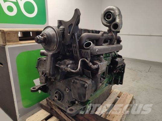 John Deere 7820 (6081HRW42) Motorok
