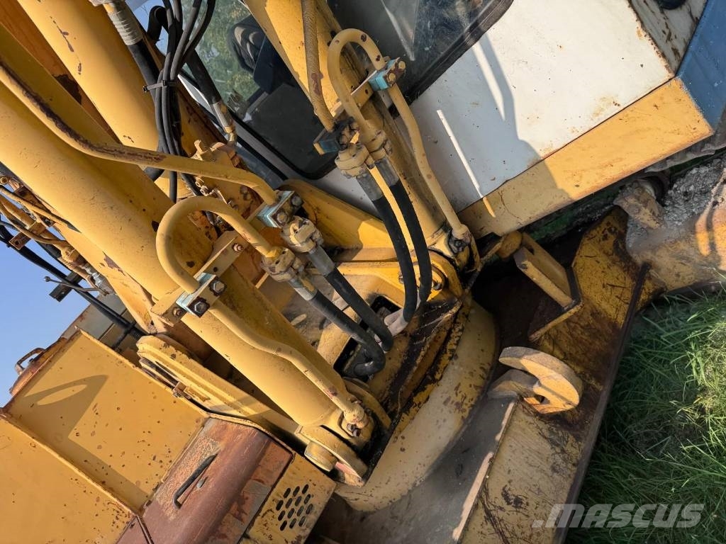 Liebherr R 902 Litronic Excavadoras sobre orugas