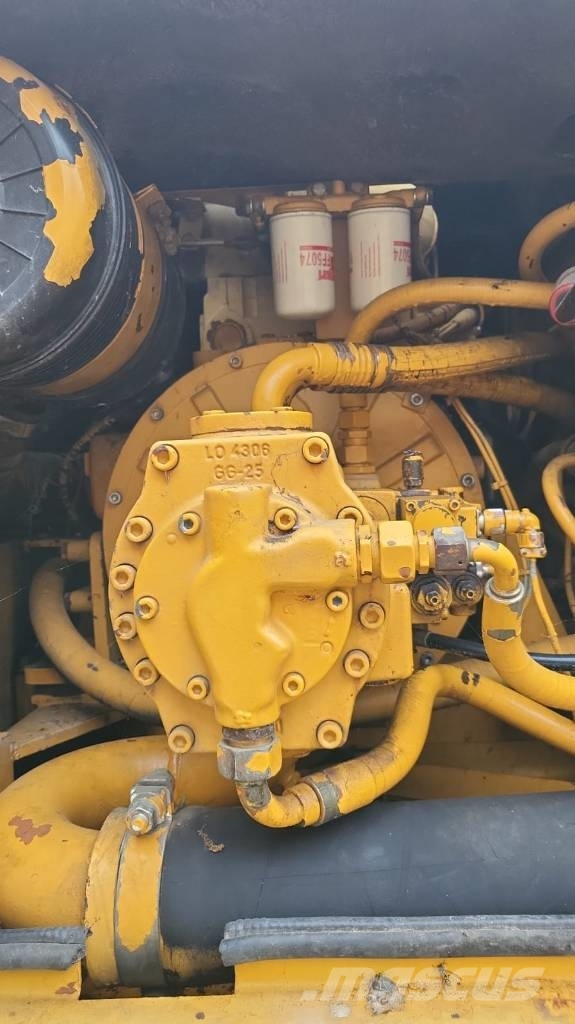 Liebherr R 902 Litronic Excavadoras sobre orugas