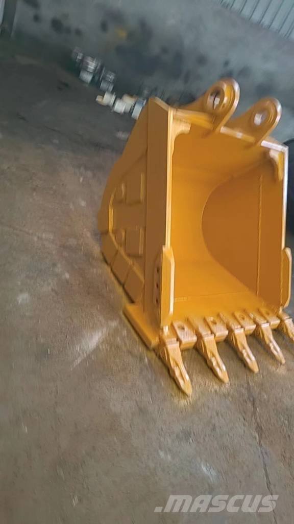 Komatsu PC200-8M0 earth working bucket Buckets
