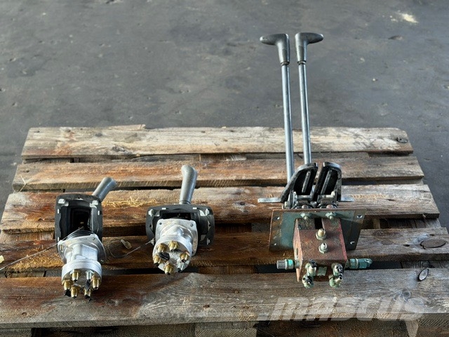 Kobelco SK 250 LC-6JOYSTIC + VALVE BLOCK KOMPLET Гидравлическая система