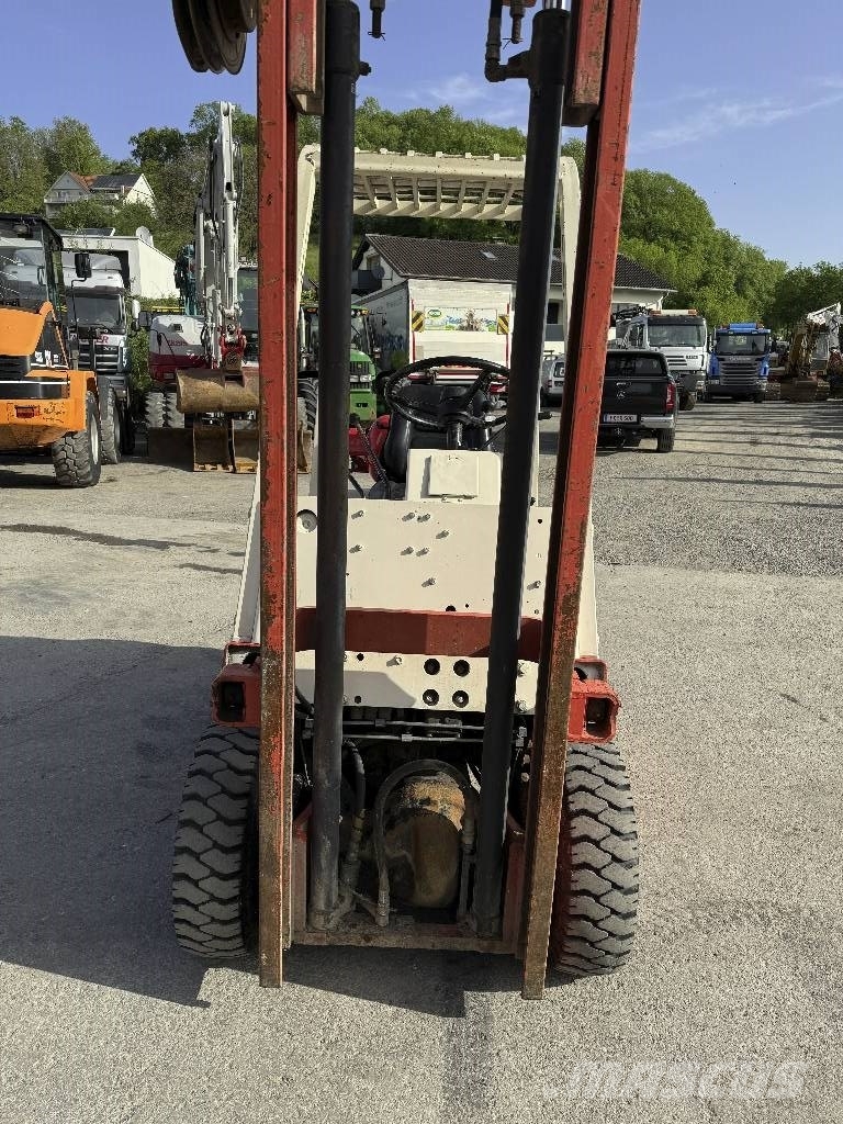 Nissan F01A15U *Triplex+Freihub*Top شاحنات LPG
