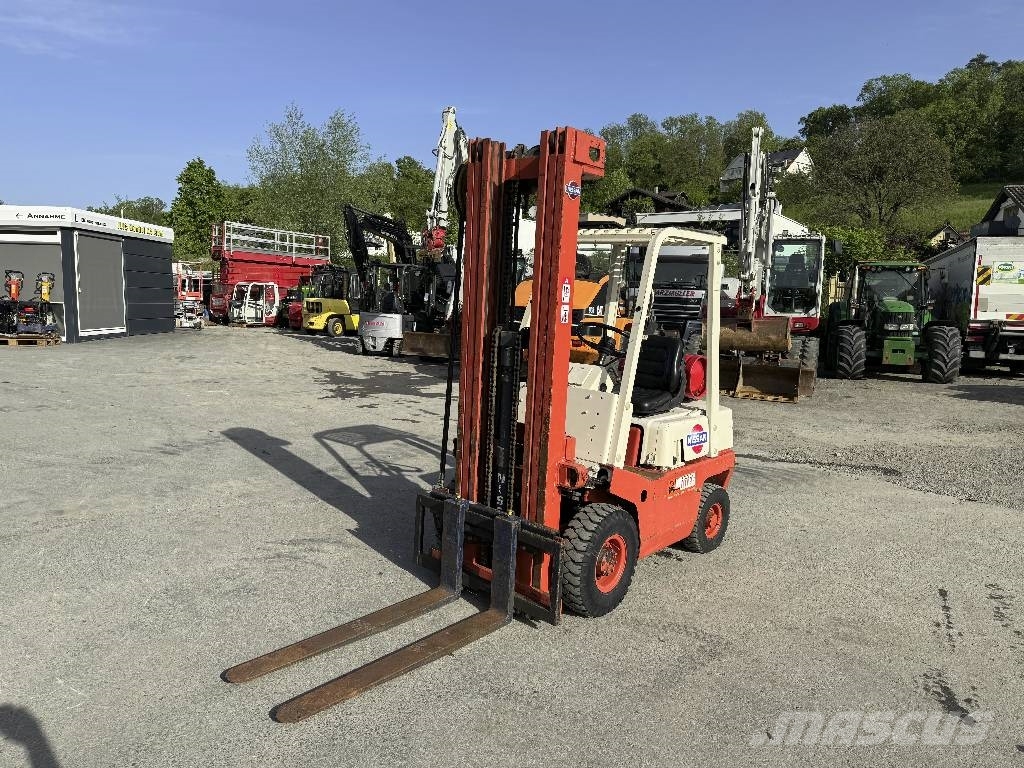 Nissan F01A15U *Triplex+Freihub*Top شاحنات LPG