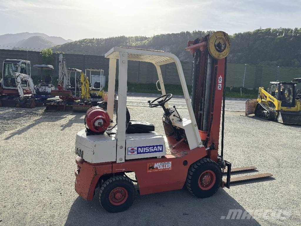 Nissan F01A15U *Triplex+Freihub*Top شاحنات LPG