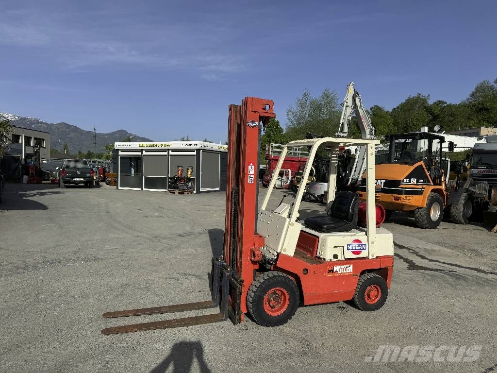 Nissan F01A15U *Triplex+Freihub*Top شاحنات LPG