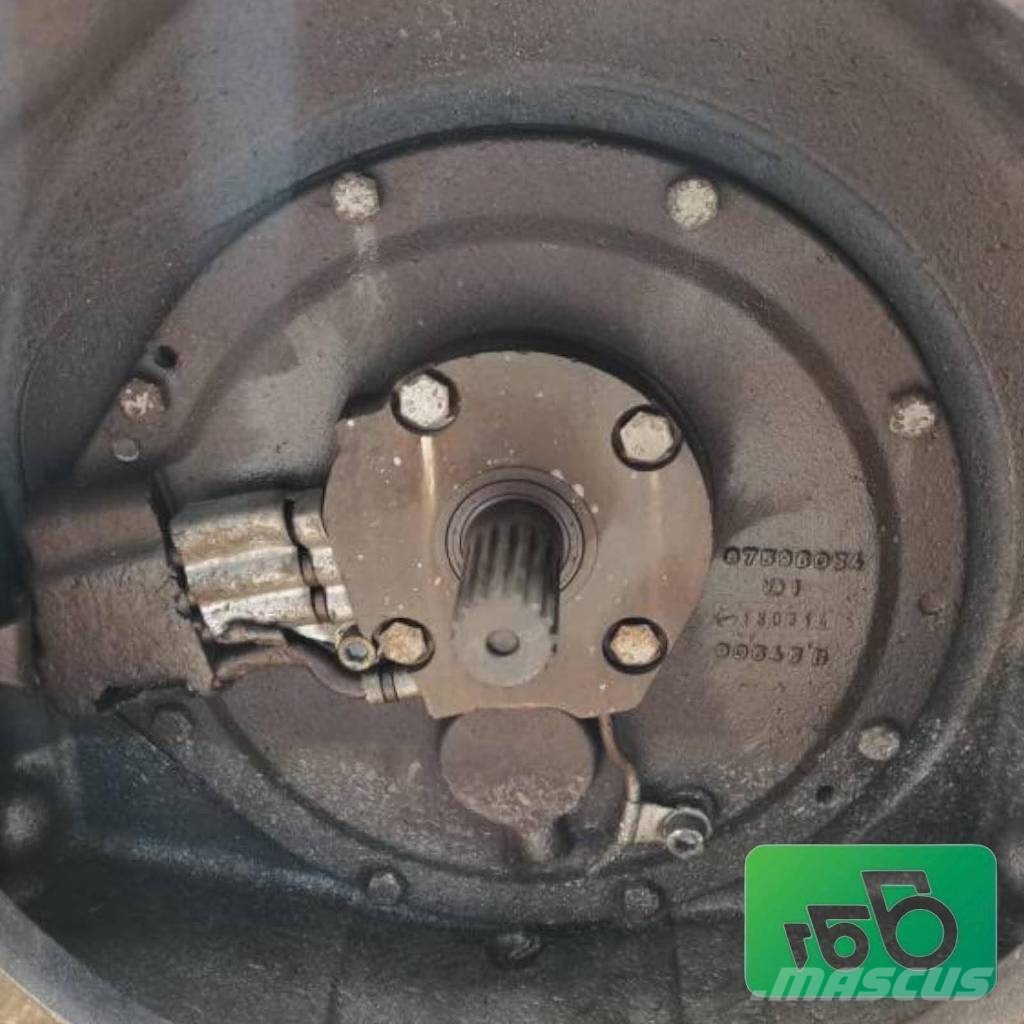New Holland T6. Gearbox 44989087 Transmisiones