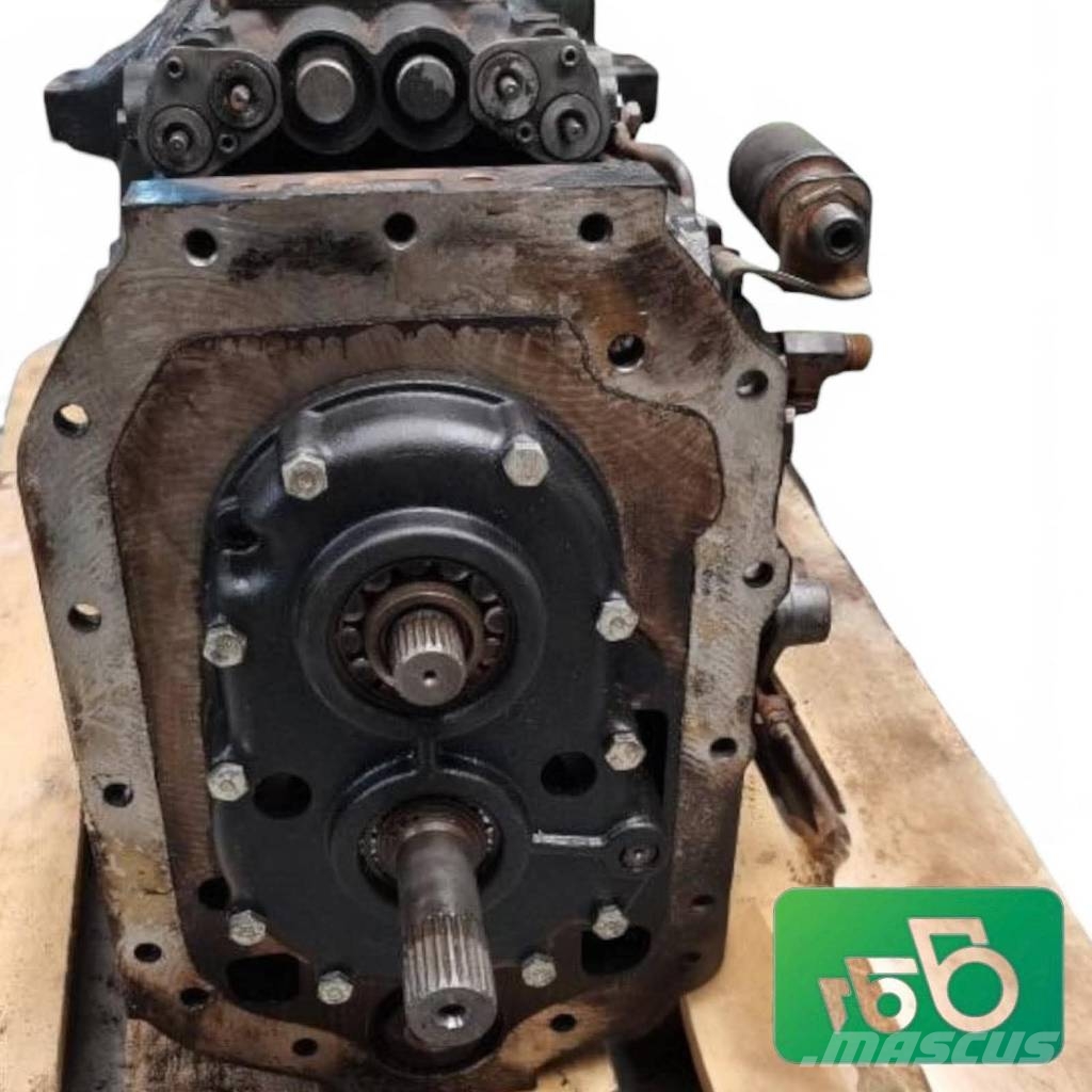 New Holland T6. Gearbox 44989087 Transmisiones