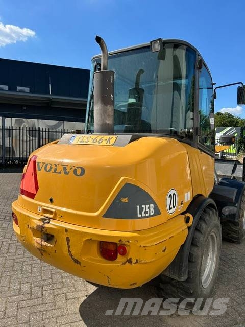 Volvo L 25 B Hjullastere