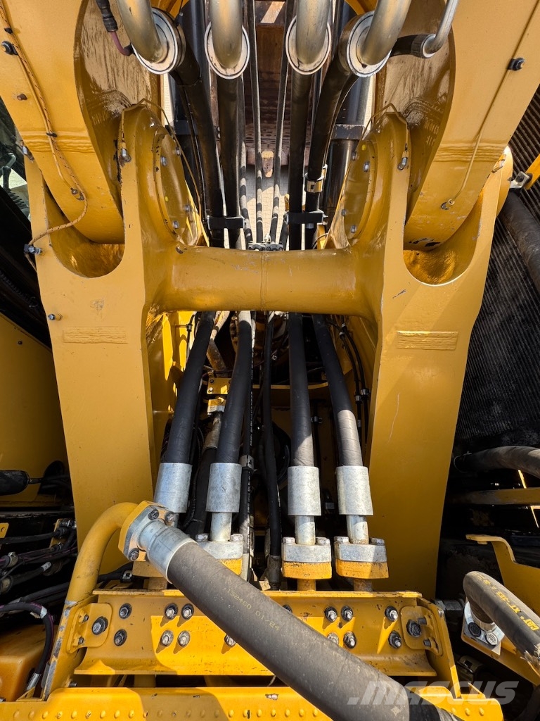 CAT 6015B Crawler excavators