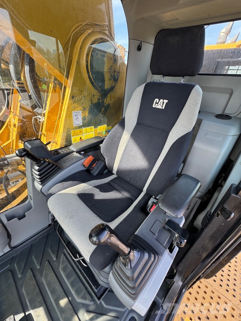 CAT 6015B Crawler excavators