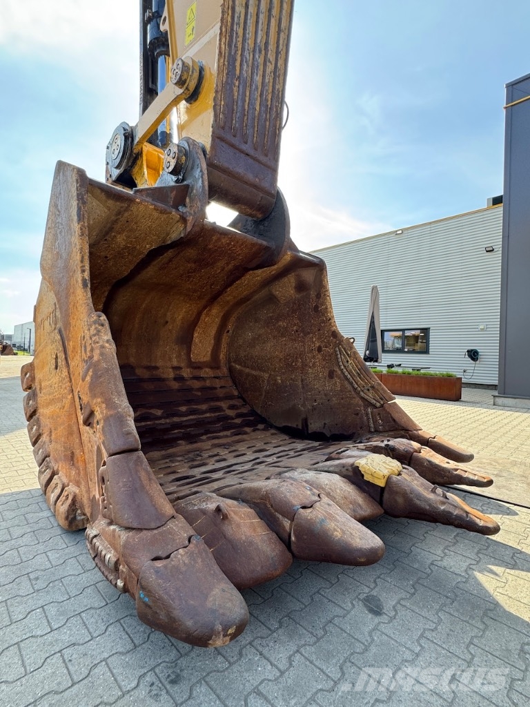 CAT 6015B Crawler excavators