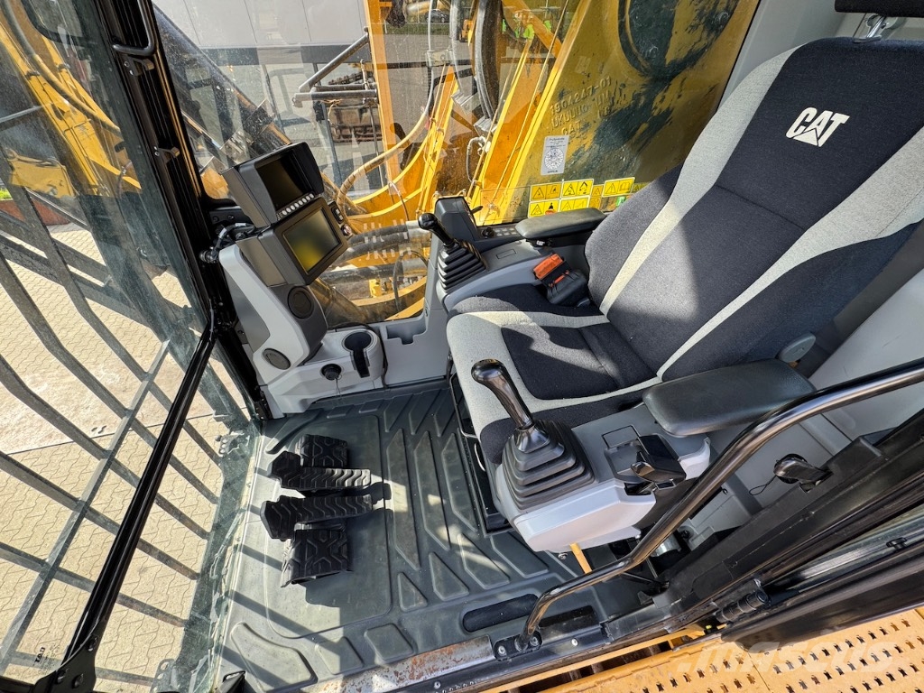 CAT 6015B Crawler excavators