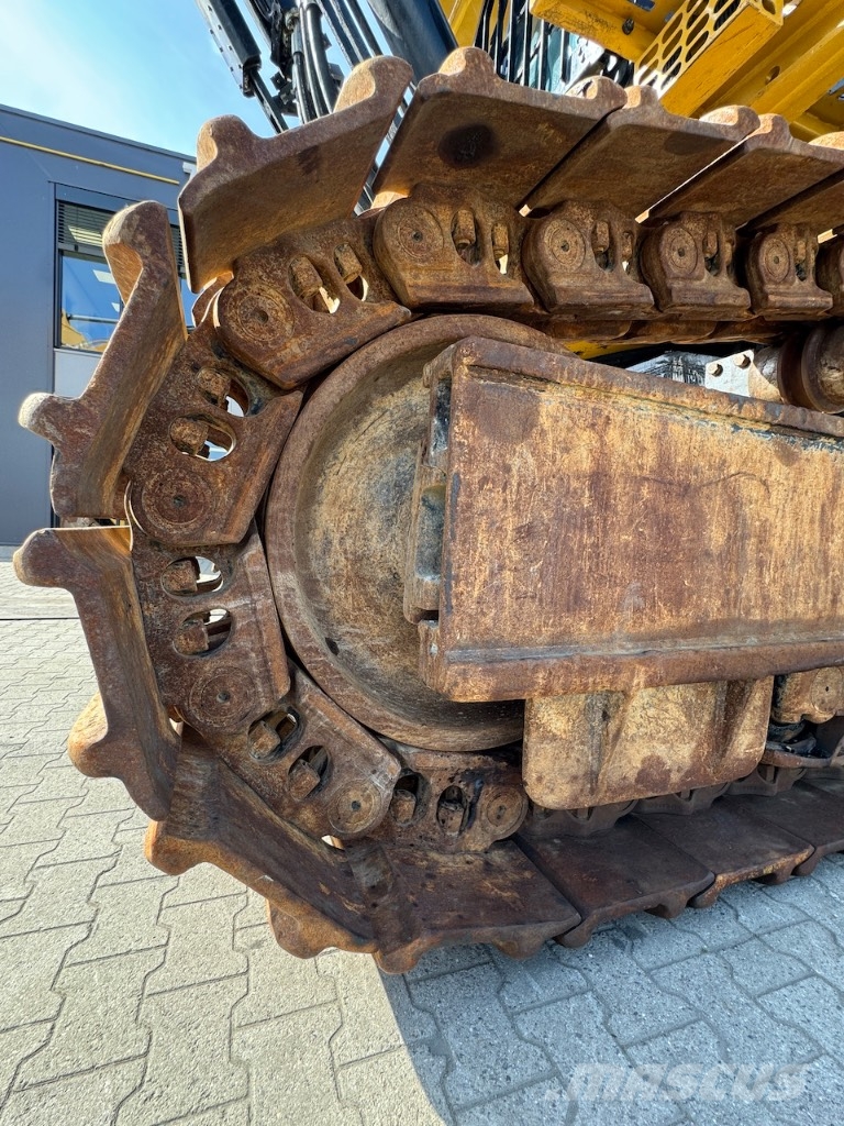 CAT 6015B Crawler excavators