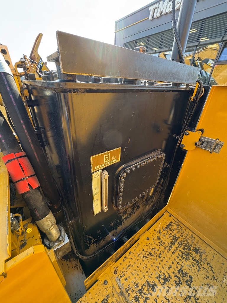 CAT 6015B Crawler excavators