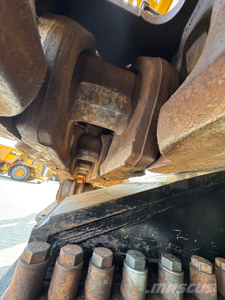 CAT 6015B Crawler excavators