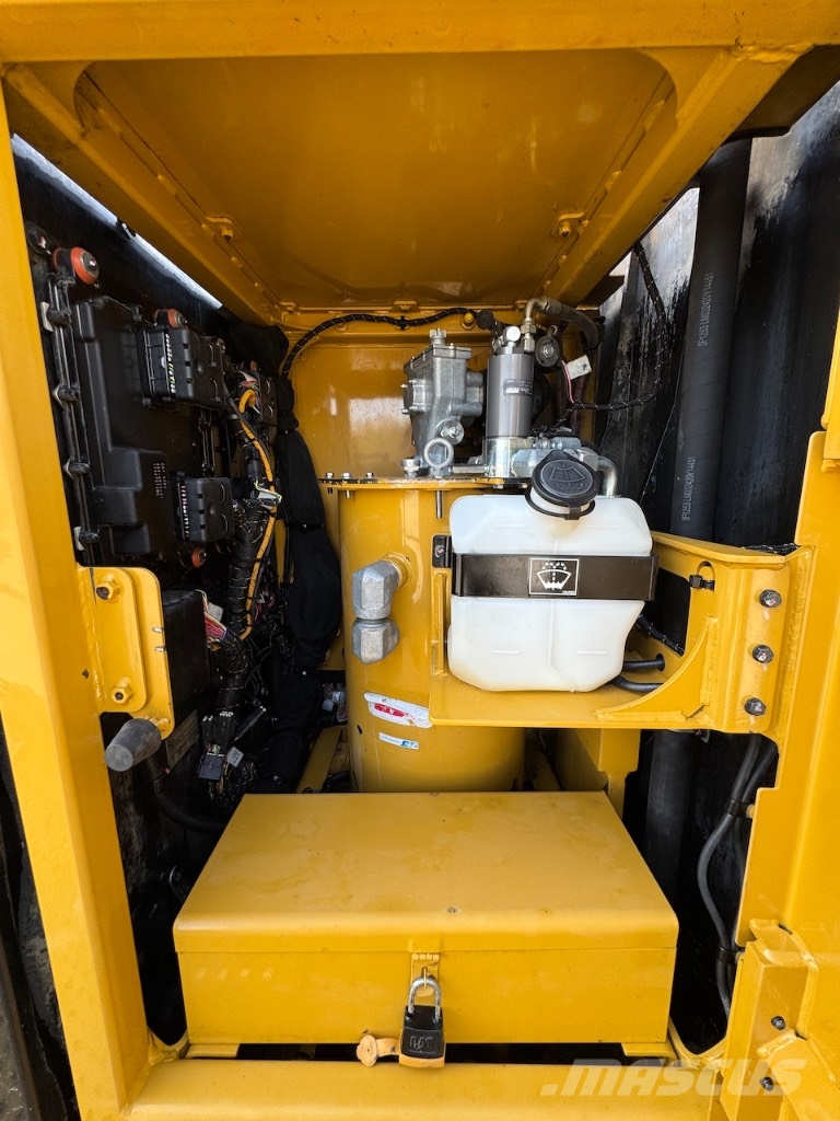 CAT 6015B Crawler excavators
