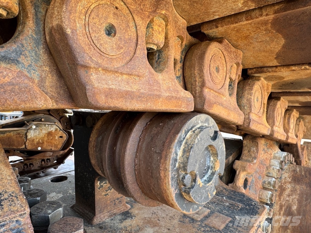 CAT 6015B Crawler excavators