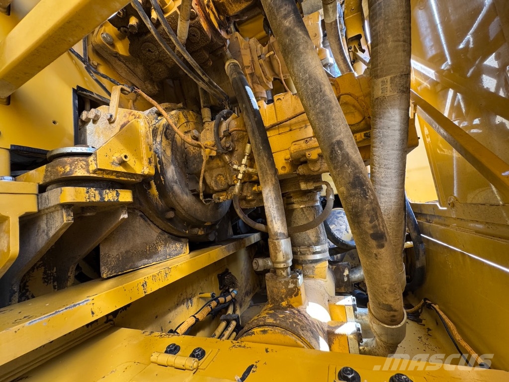 CAT 6015B Crawler excavators