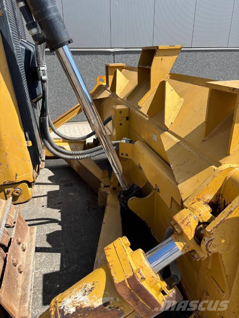 CAT D 6 T XL Buldozer sobre oruga