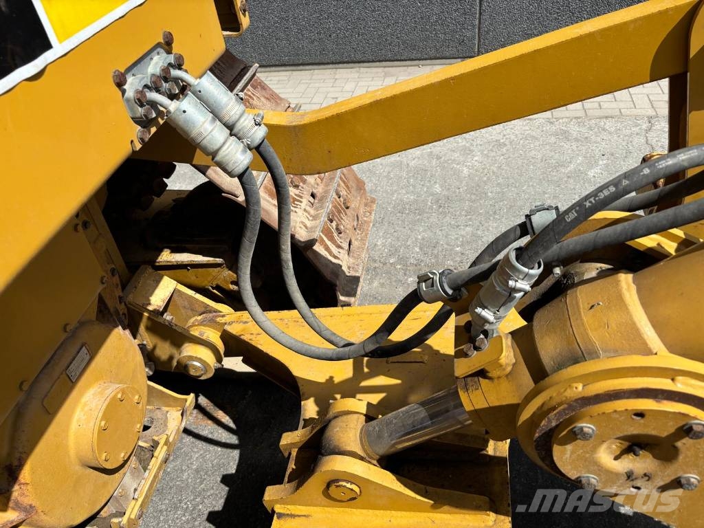 CAT D 6 T XL Buldozer sobre oruga