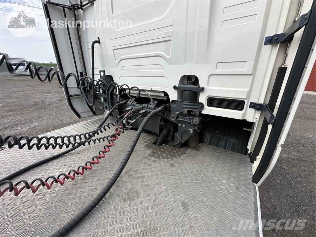 Scania R580 A6*4NB Седельные тягачи