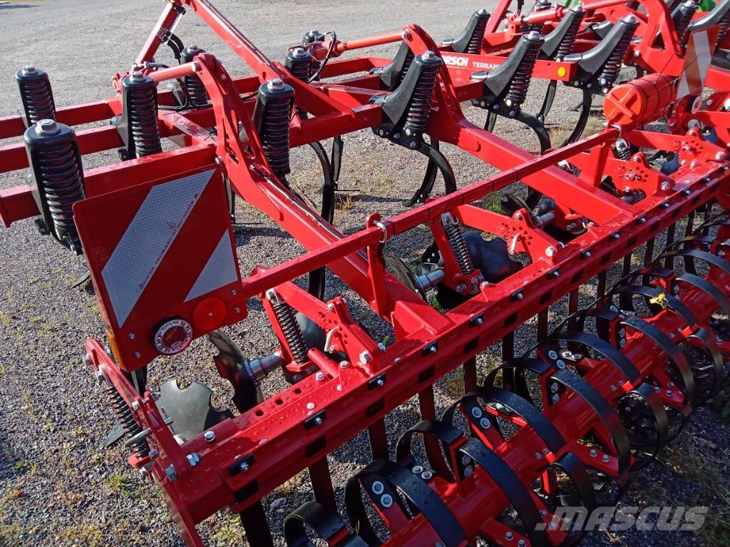 Horsch Terrano 3 FX PRO Cultivatoren