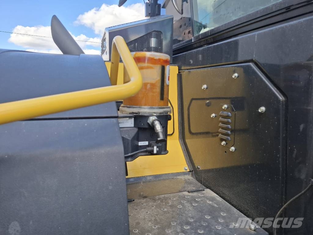 Yanmar Vio 80-1A حفارات وسط 7 طن - 12 طن