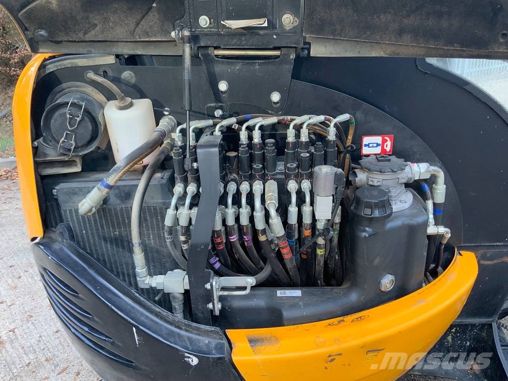 JCB 8026 CTS Mini bagri <7t