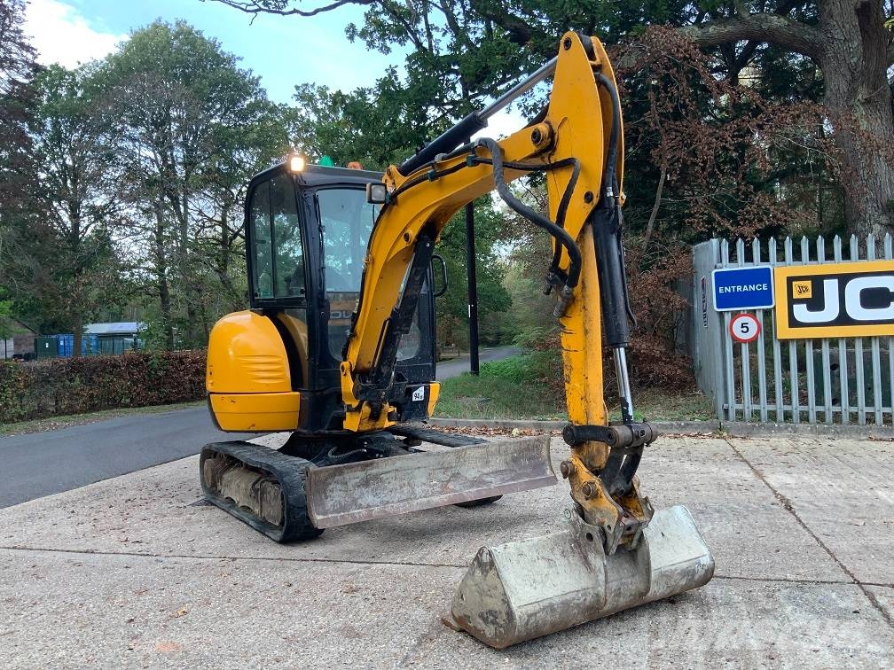 JCB 8026 CTS Mini bagri <7t