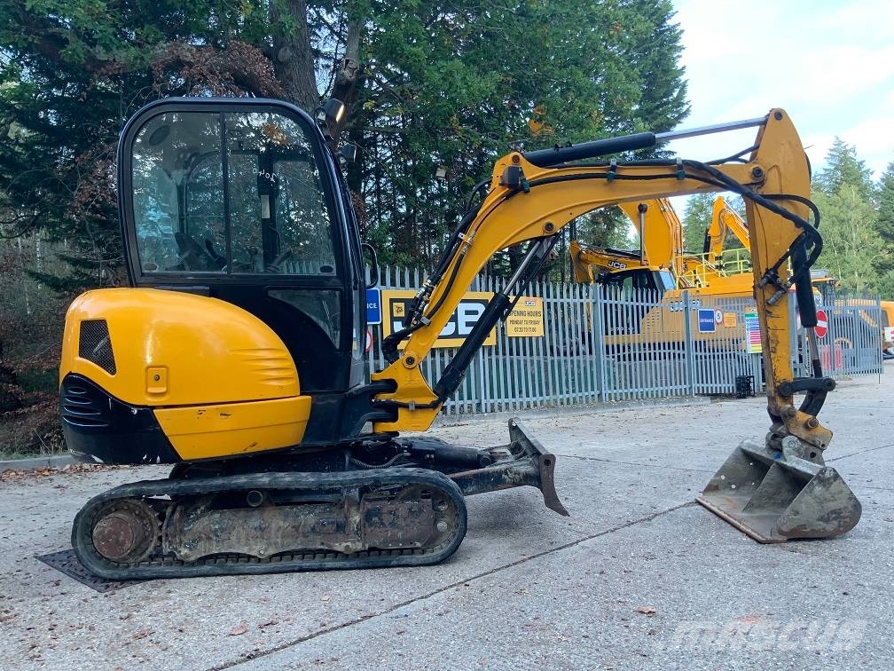 JCB 8026 CTS Mini bagri <7t