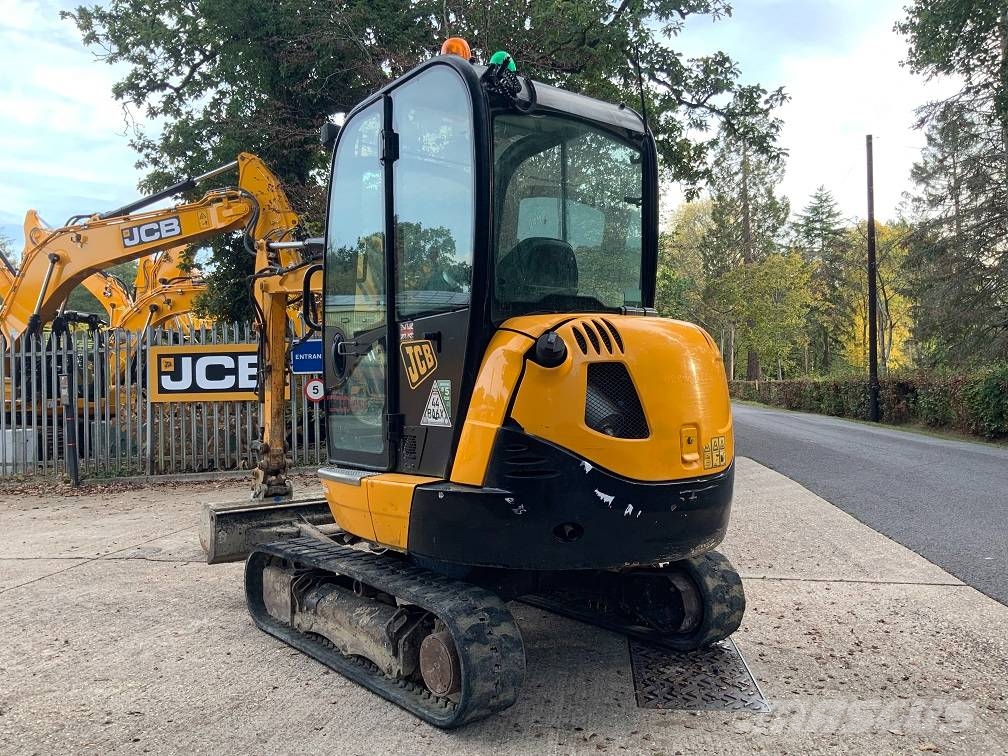 JCB 8026 CTS Mini bagri <7t