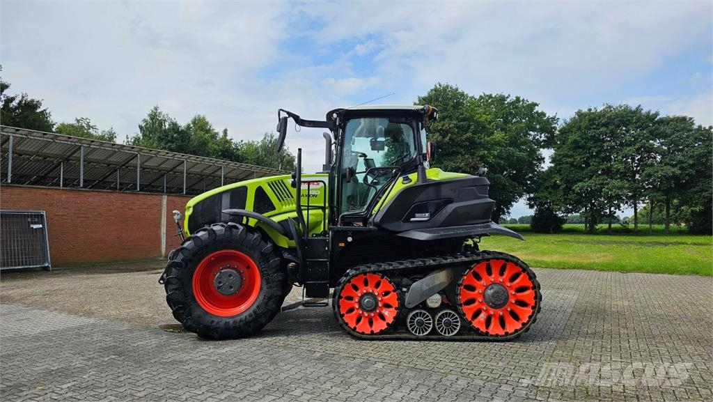 CLAAS Axion 930 TT 트랙터