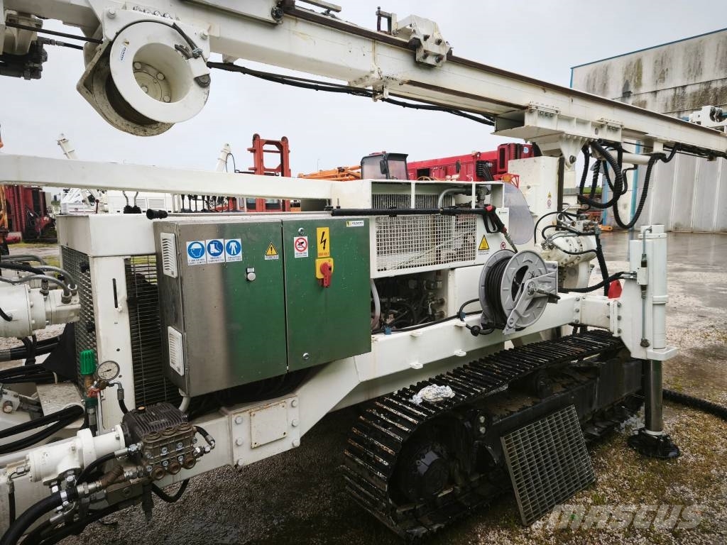 Soilmec SM 305 T Tunneli-ja maa-aluse kavanduse puurid