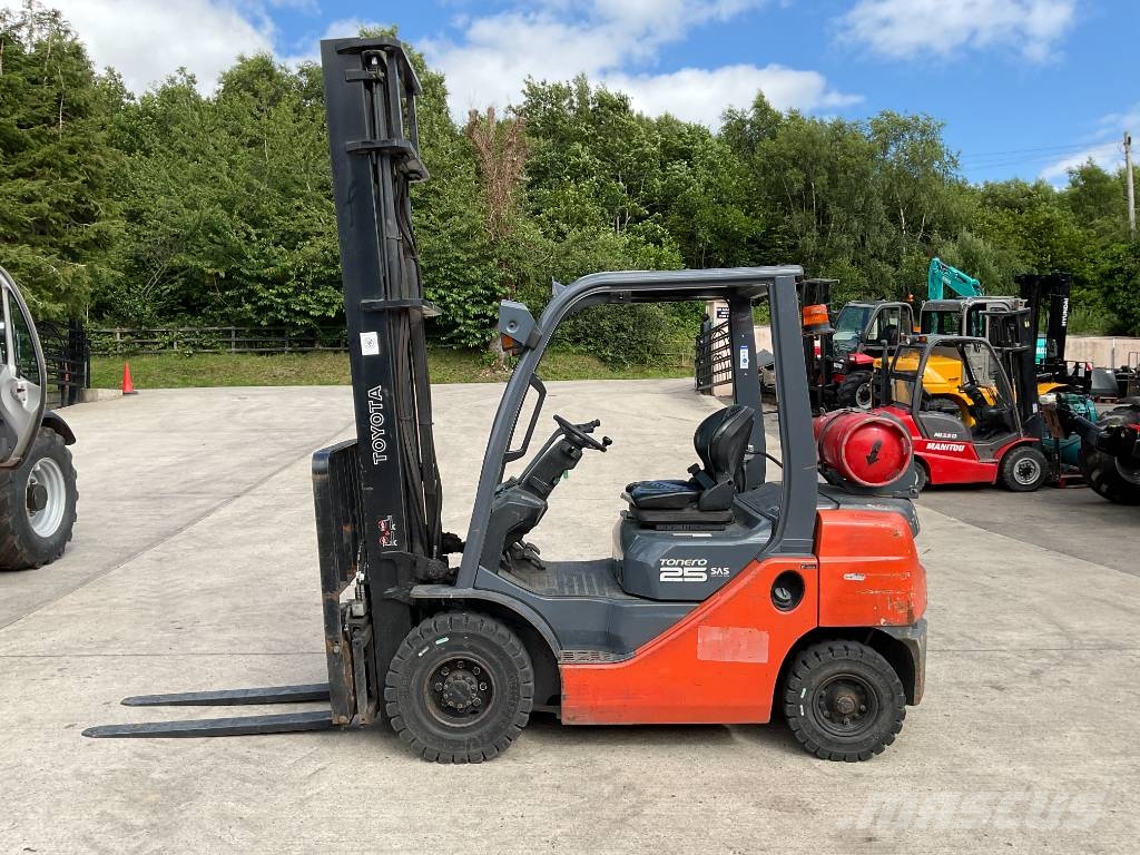 Toyota 02-8 FGF 25 LPG vozíky